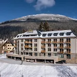 Palace 4* Špindlerŭv Mlýn